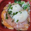 ohanadommaru - 炙りサーモンネギトロユッケ丼＋ネタ大盛