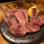 Yakiniku Taishuusakaba Shin Nikuyakiya - 