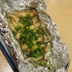 千寿司 - キノコのホイル包み（醤油）