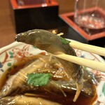どぜう・四季料理 やぶや - どぜう丸煮（¥700税込）
丸どじょうを生姜と一緒に甘辛く煮てあります。
これには日本酒でしょう♪ ”(*>∀<)o(酒)"オツな逸品♪