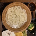 丸亀製麺 アーバス東千田ショッピングモール店 - 