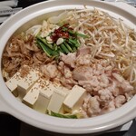 魚料理 炭火串焼 かねり - モツ鍋 火を入れる前