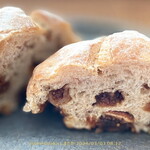 METRO MARKET - S嬢の焼く【イチジク・くるみパン】が大好き 飾らず気取らず なんだかお茶漬けみたいな存在♪