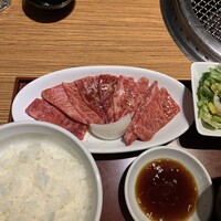 焼肉 しんうち 神楽坂 - 