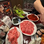 焼肉食べ放題 火ノ丸 - 