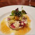 ラ・ロカンダ - 鮮魚のタルタルと カリフラワー、柑橘