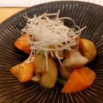 馳走菴 ひじり - 豚肉とじゃがいもの照り煮(揚げ？)