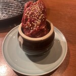 焼肉酒場新世界 - 壺ハラミ