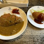 明治軒 - カツカレーとコロッケ