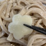 手打うどん 福助 - 桜？こういう遊び心も武蔵野うどん店らしい