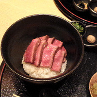 御曹司 松六家 - 黒毛和牛ひつまぶし