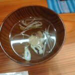 天然本マグロ専門店 司 - 汁はネギ汁