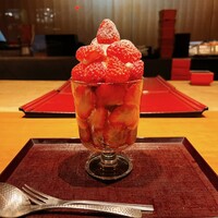 小梅 浦和総本店 - いちごパフェ