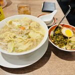 広州市場 - 春キャベツの雲呑麺とルーローハン