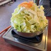 びわこ食堂 - 料理写真:とりやさいなべ。山盛りの白菜ととり肉、千切りにんじんのみ。シンプルでけど濃厚で美味しい。