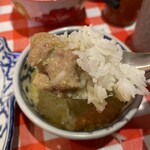 タイ屋台料理ガムランディー - 鶏肉ゴロゴロ入ってました