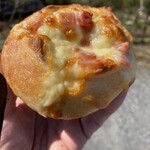 くるみの木 - チーズベーコン　税込250円