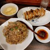 珉珉 - 餃子とガーリックチャーハン