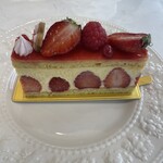 LIBERTE PATISSERIE BOULANGERIE - フレシエ