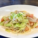 ピッツエリアバール　CACTUS　D'ORO - ・豚トロと春キャベツの柚子胡椒風味　ペペロンチーノ　スパゲティ