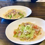 ピッツエリアバール　CACTUS　D'ORO - ・豚トロと春キャベツの柚子胡椒風味　ペペロンチーノ　スパゲティ
      と
      ・炒め生ハムとアスパラのトマトクリームソース　生パスタ（乾麺に変更）