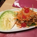 マンゴツリーカフェ - 豚トロ入り青パパイヤのサラダ（2014.1）