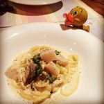 イオラシック - 2014/01/19
      ホタテときのこのクリームソースリングイネ♪