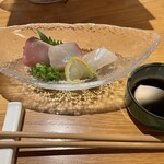 出汁と小鉢の和食 なのに - 