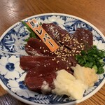 大衆馬肉酒場 三村 - 馬レバー刺し