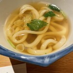 出汁と小鉢の和食 なのに - 