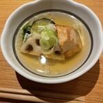 出汁と小鉢の和食 なのに - 