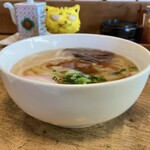 丸助寿し - うどん　※器が熱すぎて、持てません　※これ、どこかのパン祭りで、貰ったやつですか？