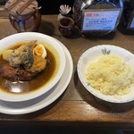 こうひいはうす - あげチキンカレー　950円