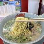 ラーメン山岡家 - 麺リフト