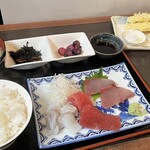 Oshokujidokoro Sengyoshou Uotetsu - おすすめ定食C