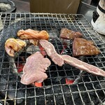 伊勢屋本店 - 