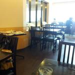 アーンドラ・ダイニング - 内観