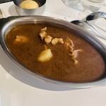 カレーの店 ボンベイ - チキンカレー辛さ普通(800円)