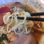 中華そば 万楽 - 麺リフト