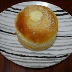 ボンルーン - ひんやりトロ〜リクリームパン