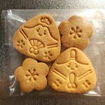 お菓子屋山 Tonte - 料理写真:ひな祭りクッキー(250円)