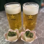 宝来 - サッポロ生ビール黒ラベル600円
付け出し200円
ピリ辛ニラ豆腐