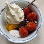 みはし - 苺クリームあんみつ