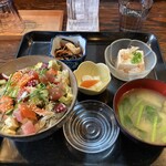 KURAGE SYOKUDO - 本日の日替わり　バラちらし丼