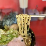 どんとこい家 - デフォでしっかりコシのある麺