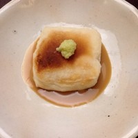 青山　仁 - 