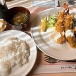 ファミリーレストラン　野いちご - 料理写真:海老フライ定食