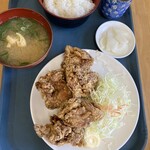 Udontodomburifurusato - からあげ定食（小）　¥830