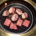 焼肉食べ放題 感激どんどん - 焼く！