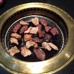 焼肉食べ放題 感激どんどん 淵野辺店 - 焼く！
